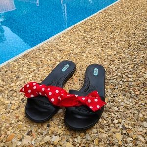 OKAb Black Sandals With Red Polka Dot Bow